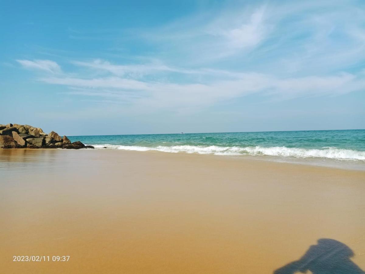 Blue Waves Kite Surfing Beach Resort Kalpitiya Exterior foto