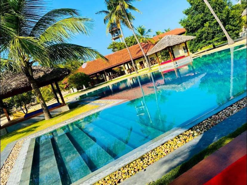 Blue Waves Kite Surfing Beach Resort Kalpitiya Exterior foto